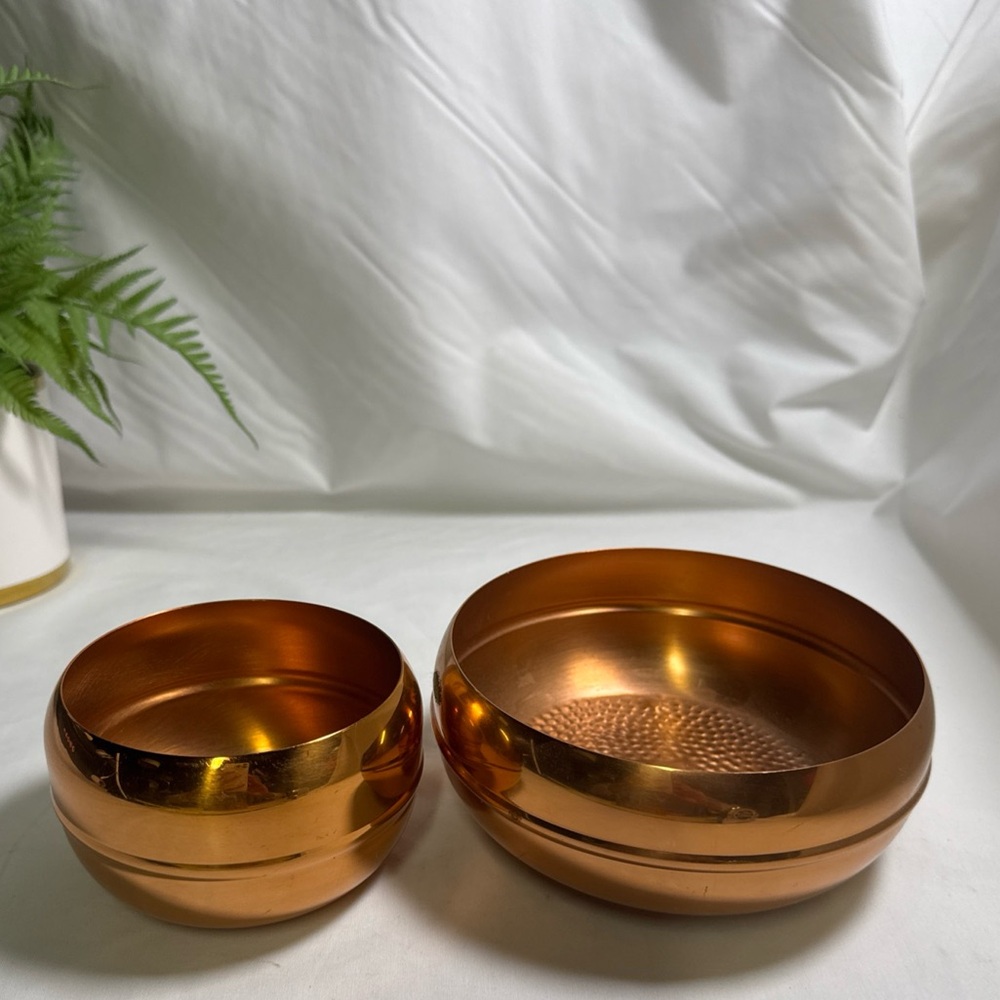 Coppercraft Guild Vintage Decorative Bowls
6”, 4”,Bowls